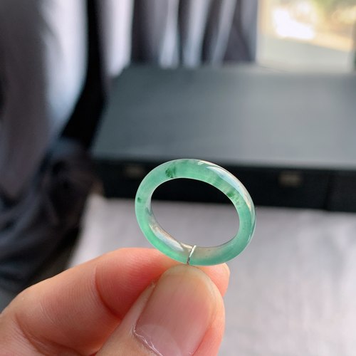 天然A货翡翠冰飘花戒指