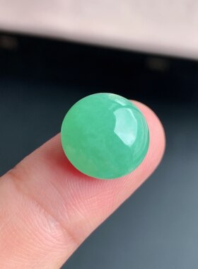 缅甸天然A货冰糯果绿翡翠蛋面
