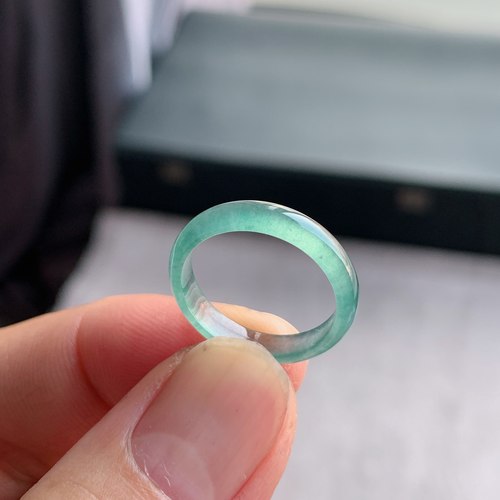 天然A货冰种天空蓝翡翠素圈戒指
