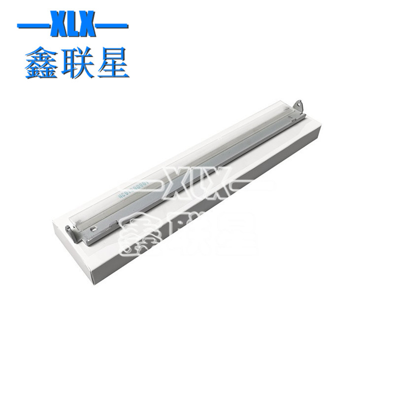 适用 惠普 HP M551 570 575 M650 651 M680 转印带刮板 清洁刮刀
