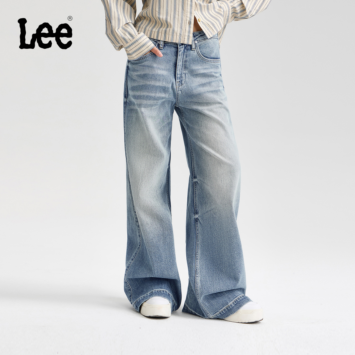 舒适版型阔腿裤 背面裤脚处破洞设计