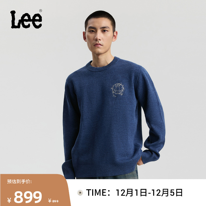 标准版圆领毛衣 胸前有甜甜圈纽扣刺绣设计