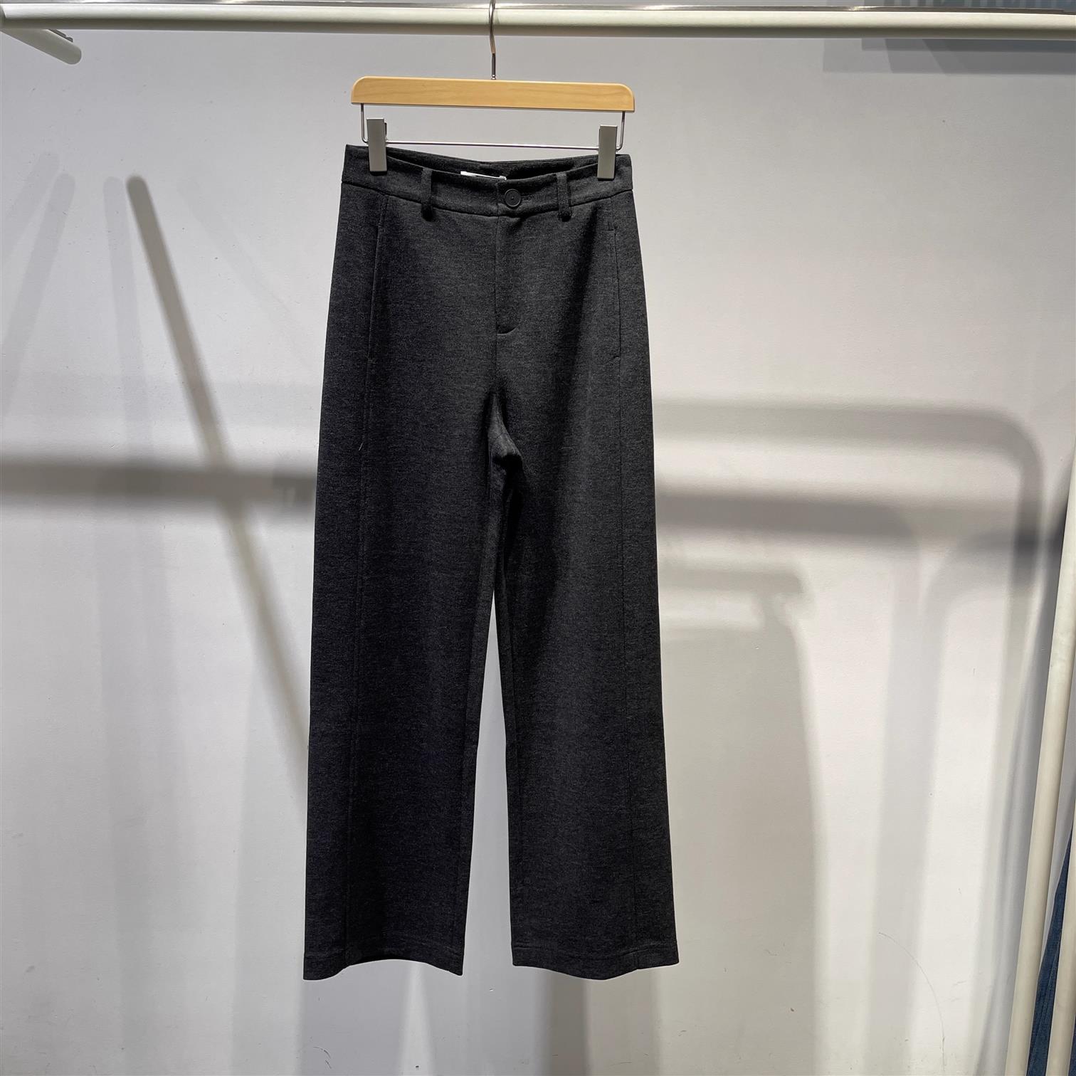 灰色显瘦阔腿羊毛直筒休闲裤女