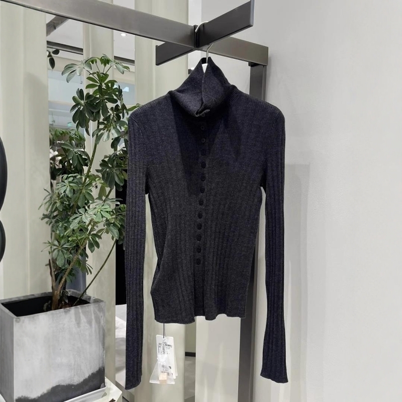 灰色绵羊毛高领针织开衫毛衣女