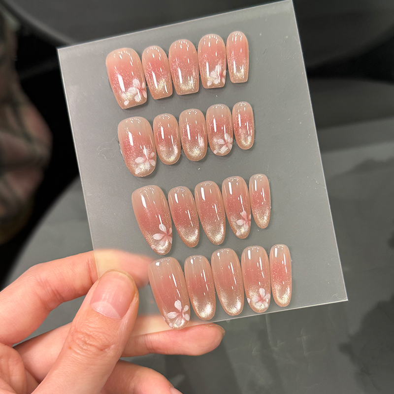 手绘桃花猫眼腮红温柔显白穿戴甲