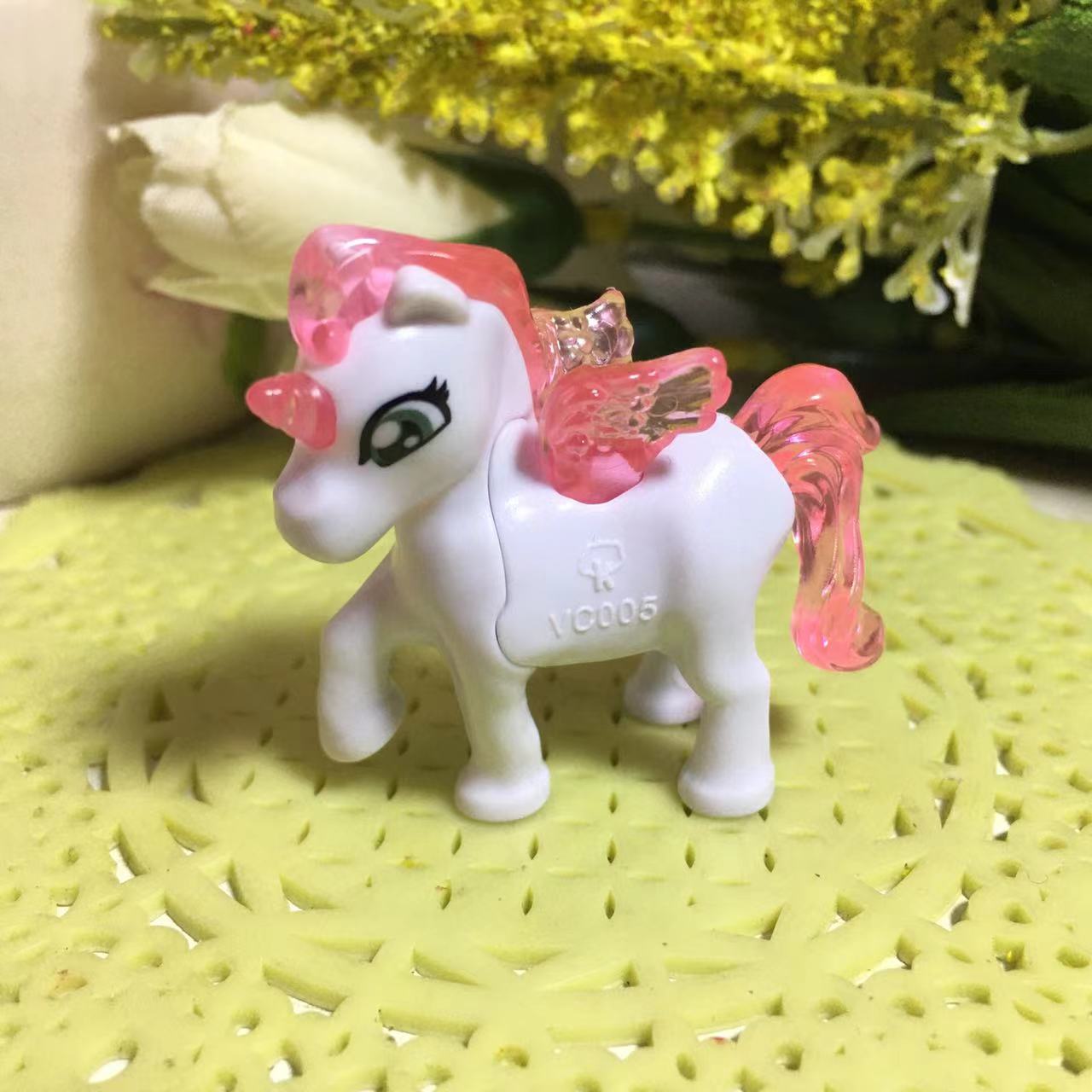 小马独角兽健达奇趣蛋拆出的小玩具摆件