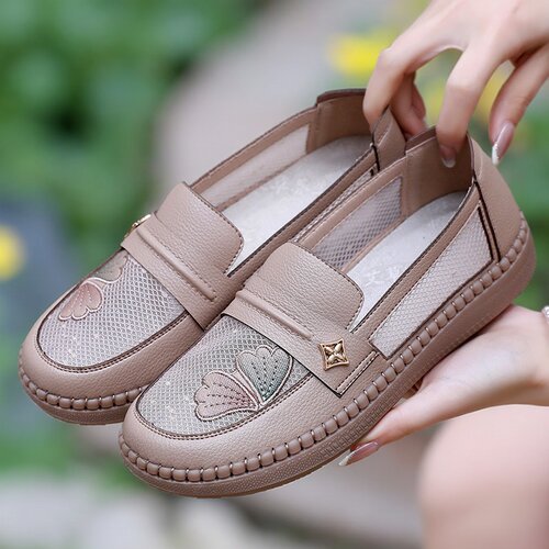 夏季新款透气镂空妈妈鞋中老年奶奶鞋软底防滑仿皮布鞋老人凉鞋女