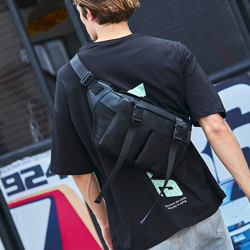胸包男士大容量日系休闲工装包单肩包斜挎包男潮牌运动腰包潮ins