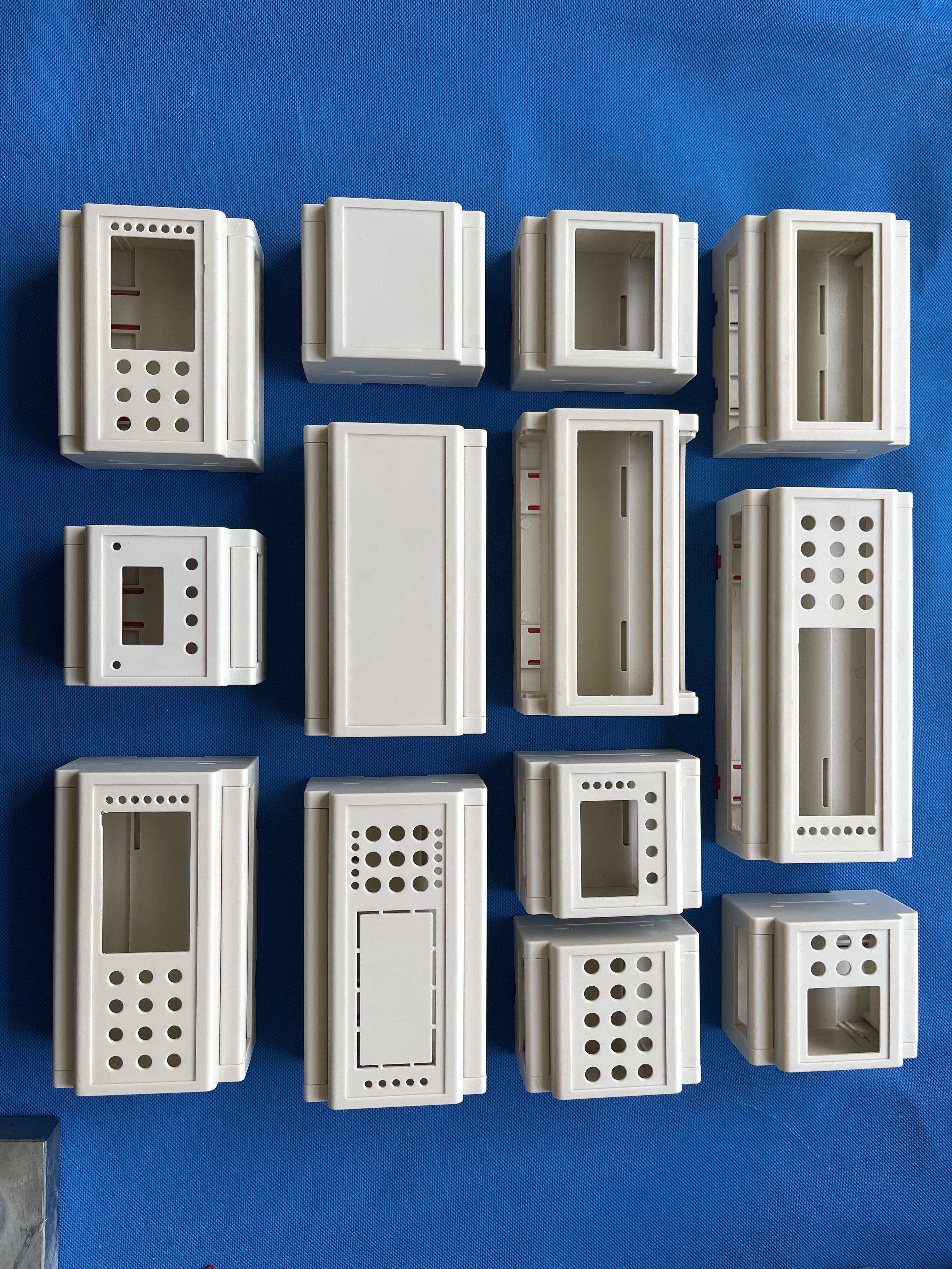 众德精密模具设计开模制造 注塑机代加工 PLC工控壳体设计开发