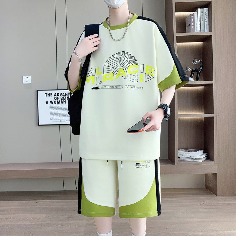 青少年运动套装男夏季t恤短袖短裤初中高中学生男孩一套搭配帅气