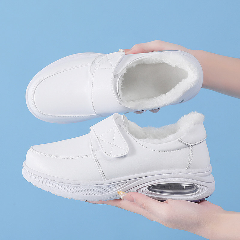 护士鞋女冬防滑软底不累脚防臭学生医护专用鞋气垫秋冬季加绒棉鞋