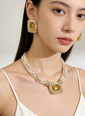 复古黄色椭圆水晶吊坠项链多层珍珠锁骨链层次感叠戴颈链套装配饰