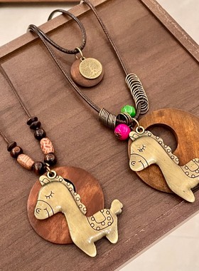 做旧小马木质叠戴项链女小众高级感长款毛衣链秋冬复古设计感配饰