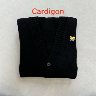 100% baby lambswool cardigan neck fox