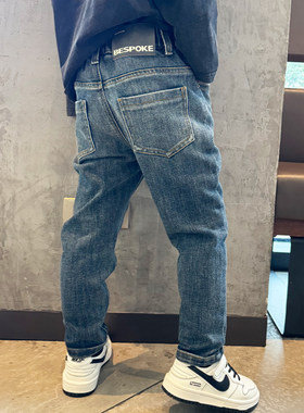 男童小脚修身牛仔裤子