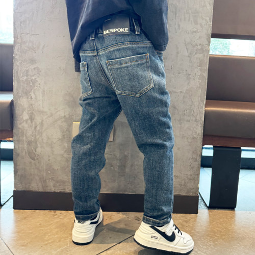 男童小脚修身牛仔裤子