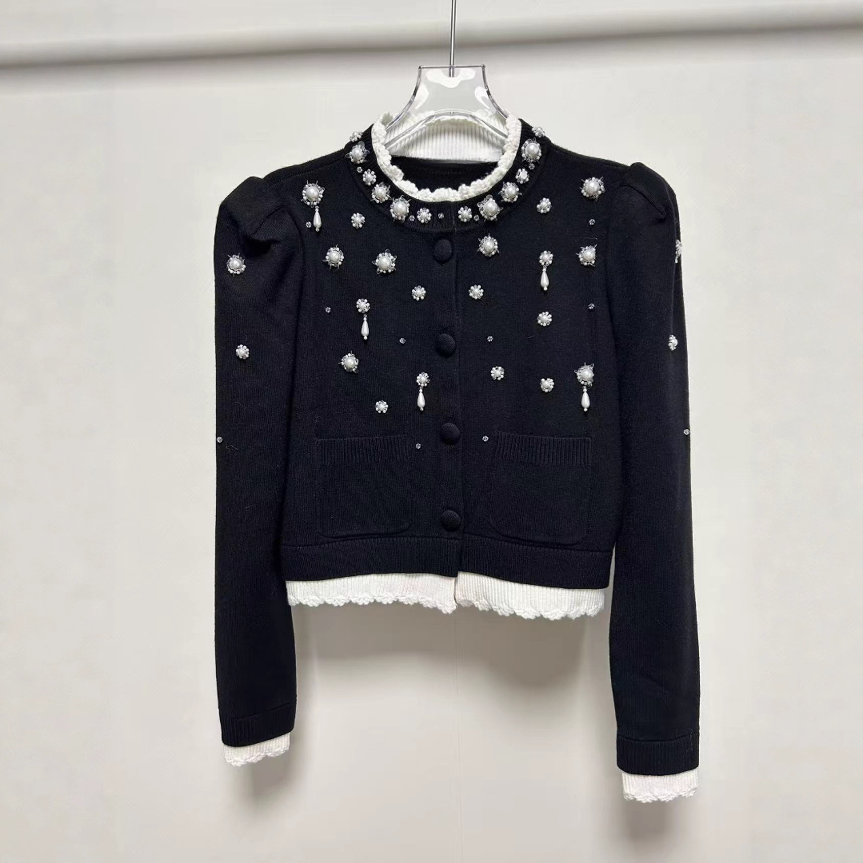 富贵小姐【千金风珠饰刺绣针织开衫】法式时尚假两2025冬季新款