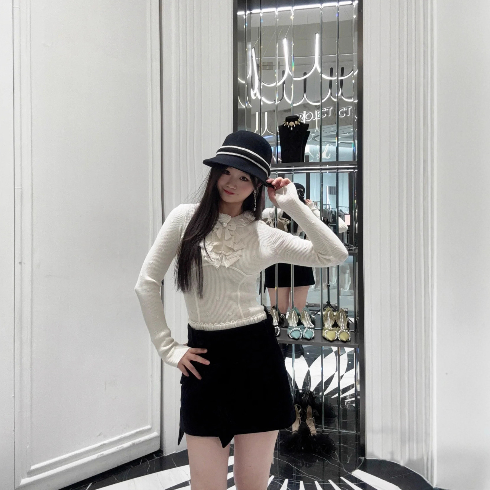 拉家同款2025冬季新款时尚百搭荷叶领结针织长袖修身显瘦上衣