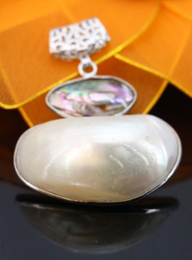 diy拼接幻彩白母贝吊坠送妈妈