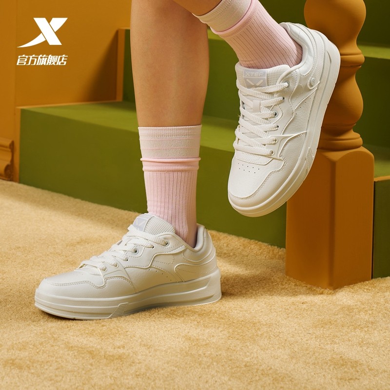 特步飞羽板鞋2026春季新款革面保暖女鞋潮流小白鞋休闲鞋运动鞋子,女鞋,时尚休闲鞋,淘宝优惠券,粉丝福利购,淘宝优惠卷