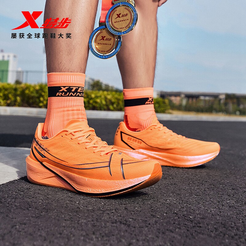 特步260X2.0碳板竞速运动跑步鞋