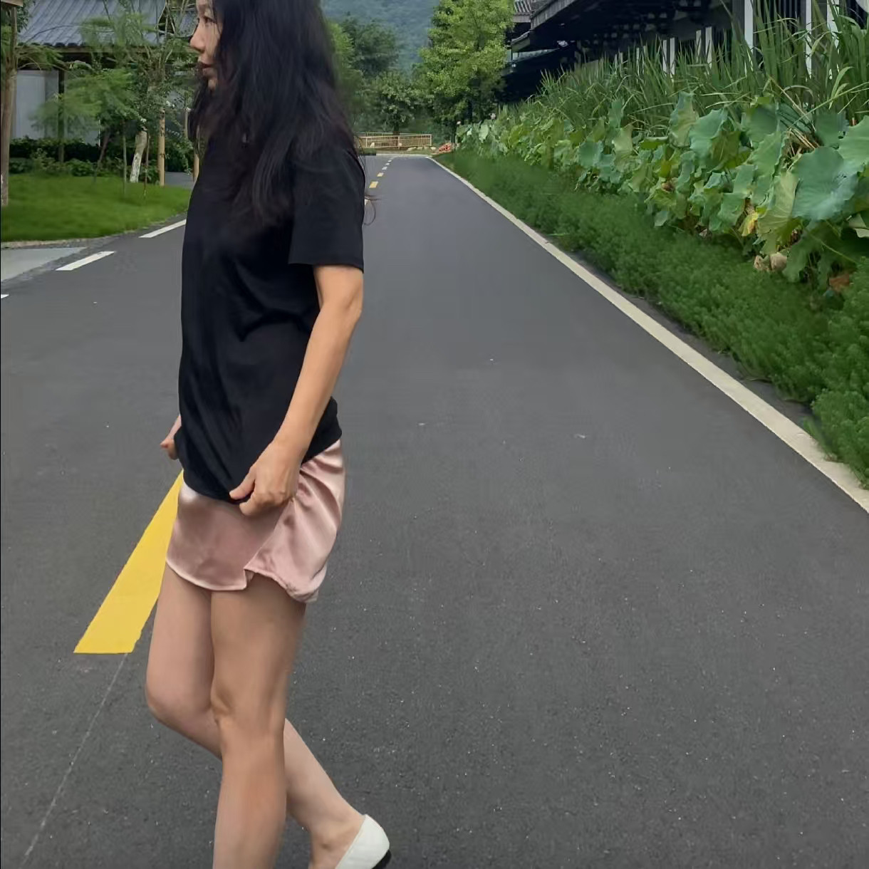 跨境休闲运动夏季新款宽松显瘦短袖丝光棉T恤圆领V领女士中国上衣