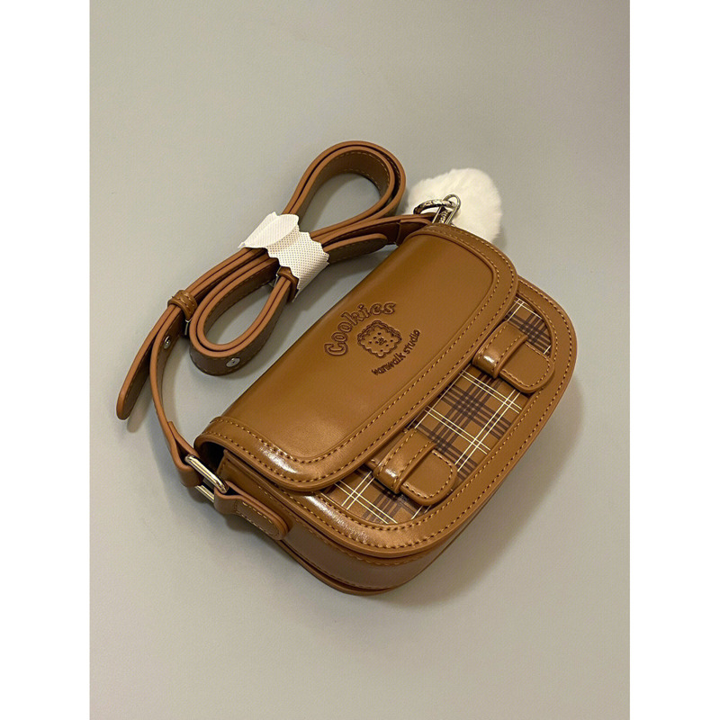 2023新款面包屋 甜美可爱剑桥包腋下豆腐包感斜挎单肩包