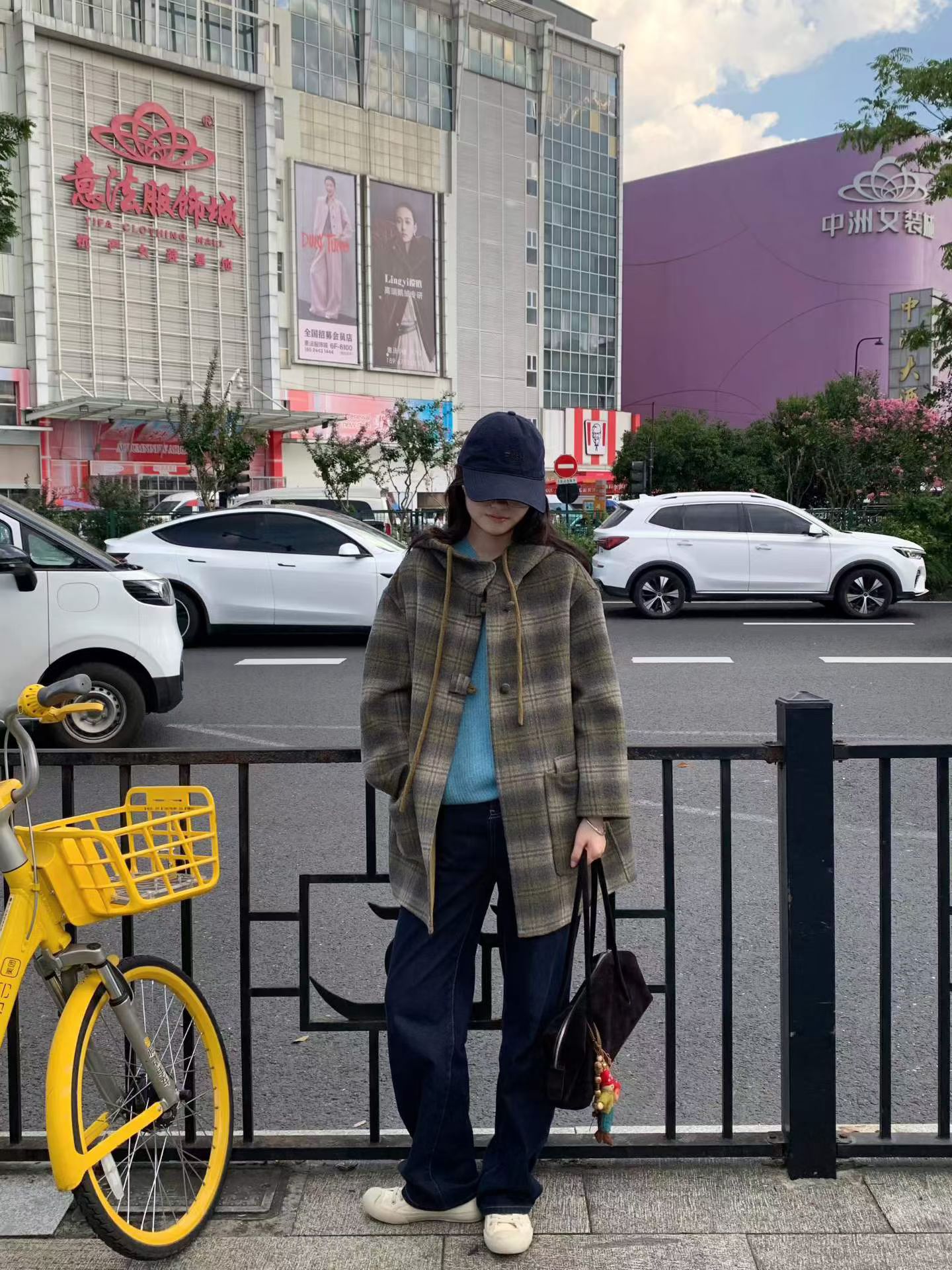 2026年秋冬季韩版女装时尚连帽撞色格子双面羊毛大衣风衣毛呢外套