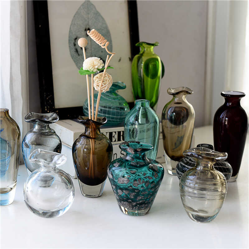 092外贸出口小号玻璃花瓶精油瓶欧式家居摆件迷你蓝色绿色透明棕