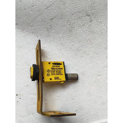 BANNER  邦纳 光电开关  型号SM312C2QD