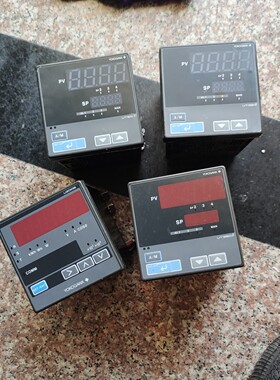 横河温控表UP350-00,有一台.UT351-01,两台,