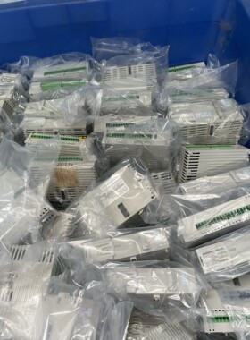 发货有绿色接头dvp16sp11r台达扩展模块继电器