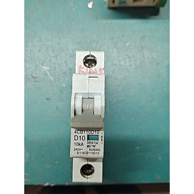 出一个小型断路器,型号4CB110D10,10kA,240V