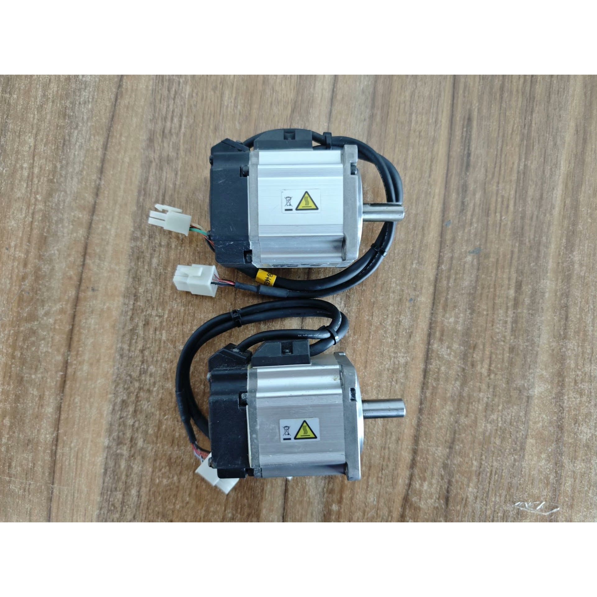 MSMF022L1U2M伺服电机200W,功能包好,无拆