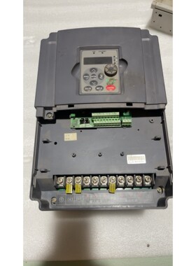 RMSPD上海人民变频器SPD900-P018/T4一台18