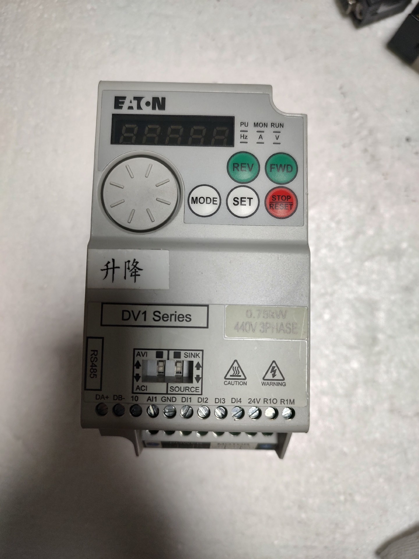 DV1-342D6FN-C20C ETN变频器，0.75KW