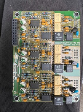 光藕7800A /  MAX253 / AD823AN