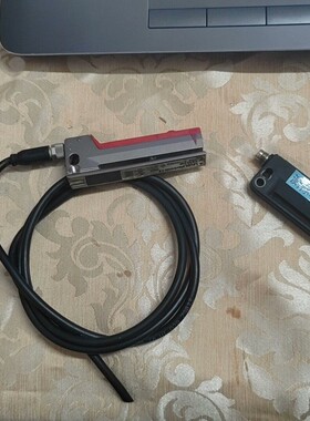 小)雷尼绍RGH28Y30D20A读数头,长线带插头,九成新