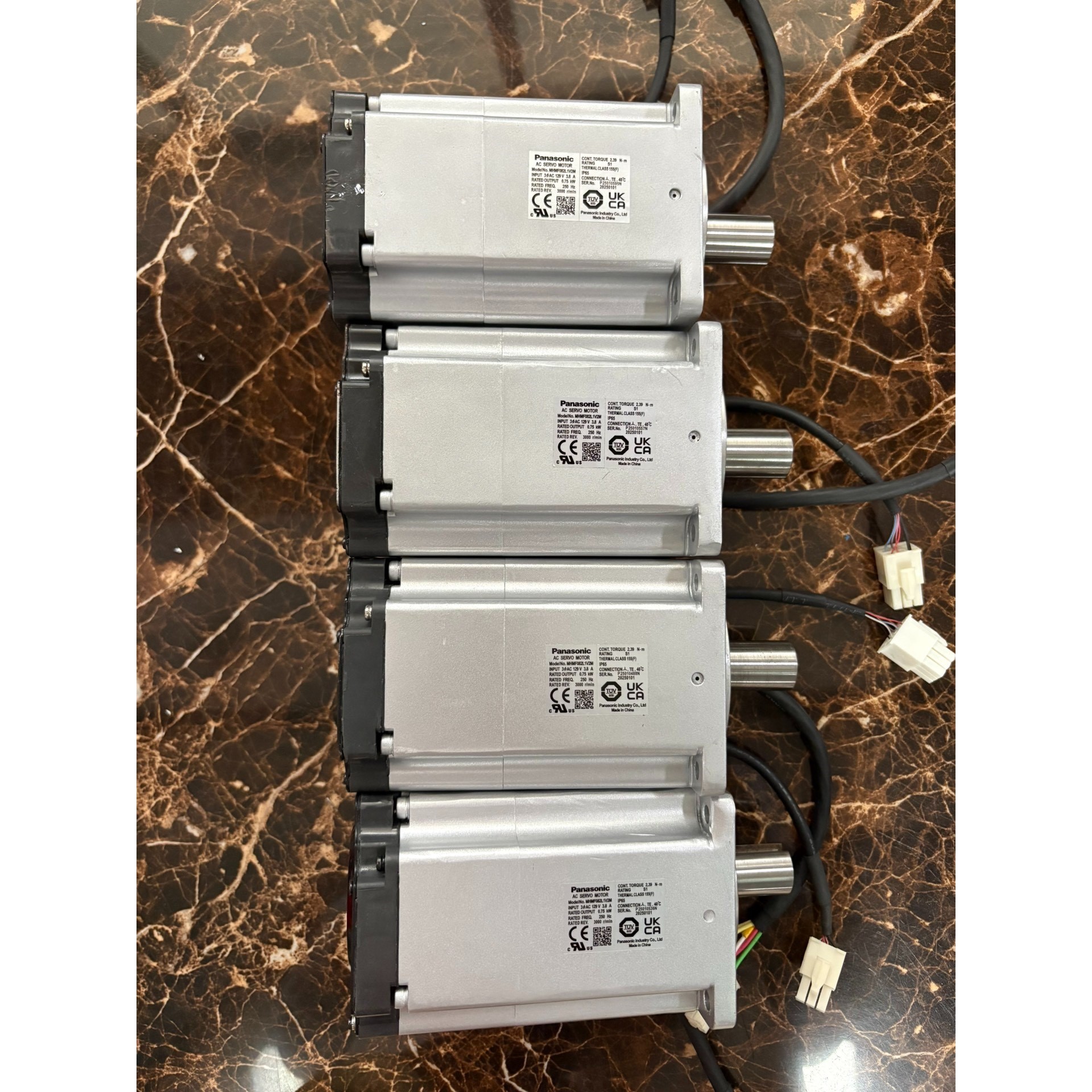 A6 MHMF082L1V2M/MHMF082L1D2M