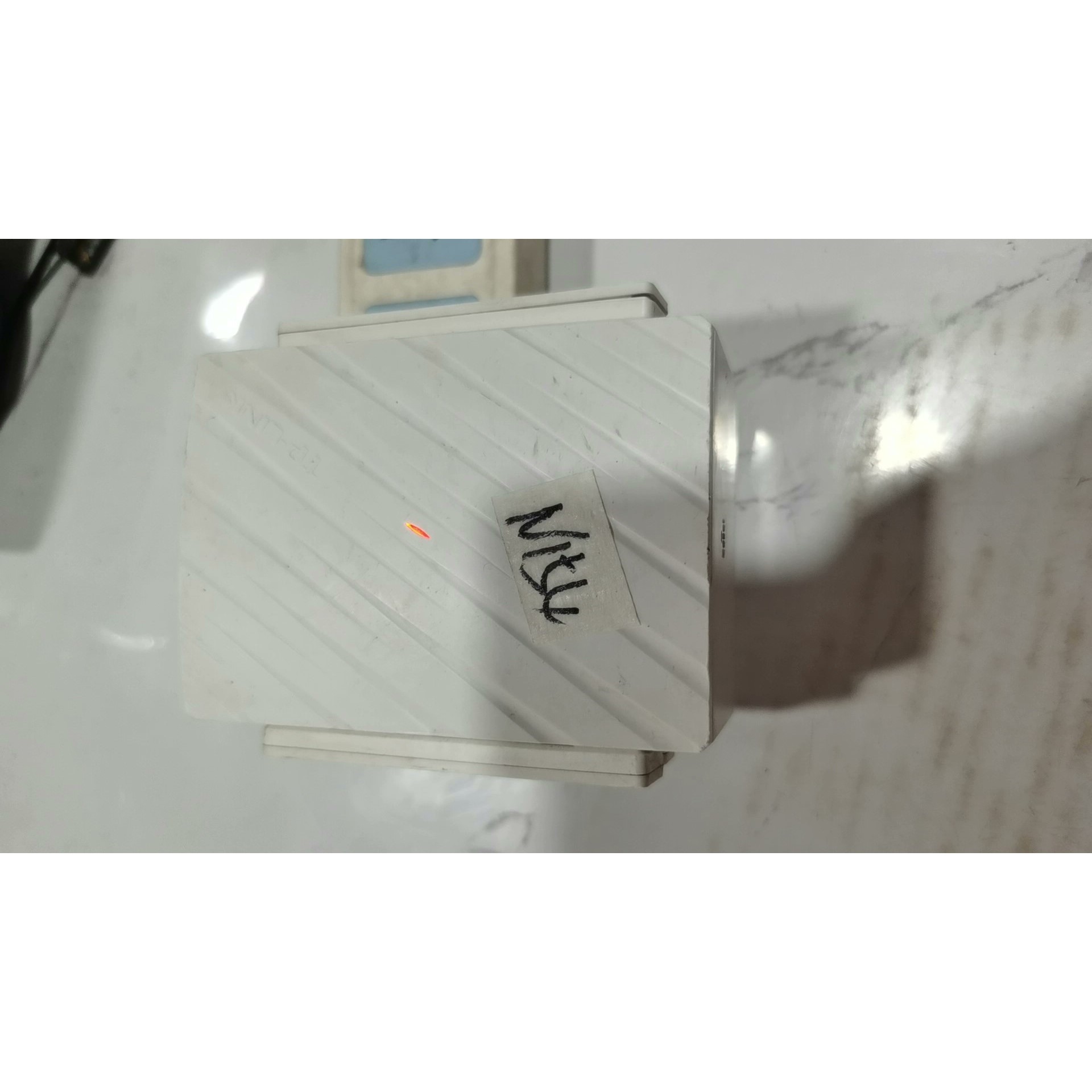 普联AC1200双频无线扩展器      N154