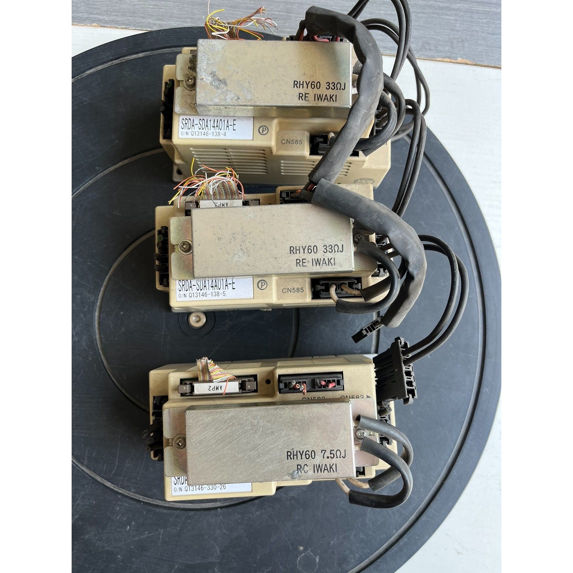 安川伺服驱动器,SRDA-SDA21A01A-E,共计3个,