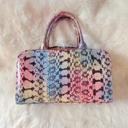 D家美物新品 超美彩虹色天然蛇皮女包手提包手挽包保龄球包小众