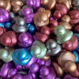 彩金鸭鄰里手打柠檬茶小黄鸭奶茶店小鸭子玩具批发邻里赠品闪金鸭