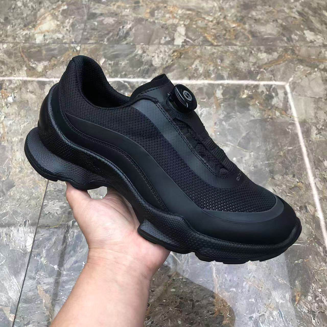 广州高端新款春夏透气轻便网面老爹运动休闲男鞋百搭舒适旋转扣黑