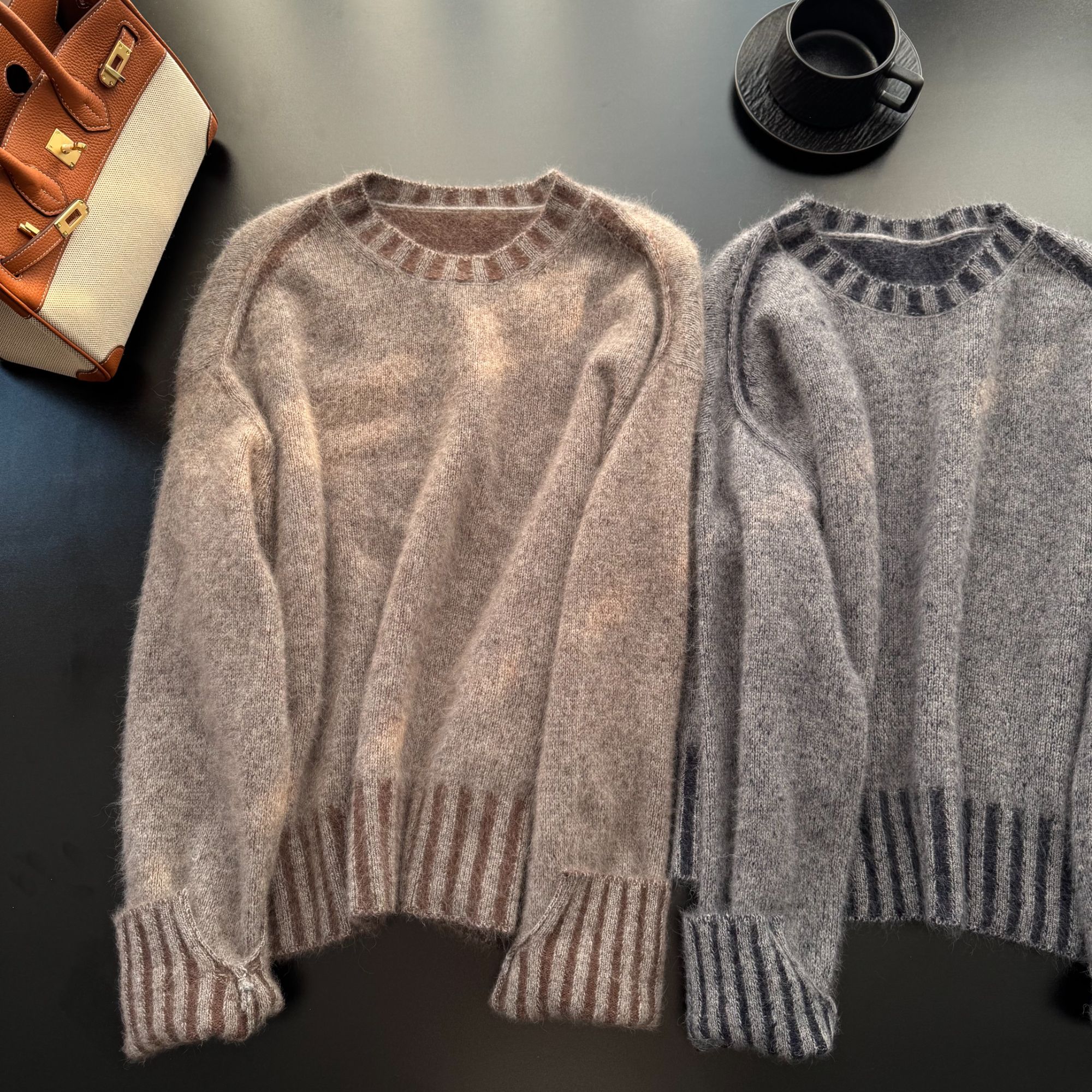 yu hee “心动钢琴键”高品质设计感浣熊绒毛衣