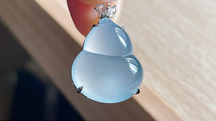 缅甸天然翡翠A货冰种起胶葫芦18k金镶嵌整体26.3 4.93g 17.1 8.1