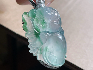 14.01g 8.9 缅甸天然翡翠A货冰飘绿天使18k金镶嵌整体47.8 24.3