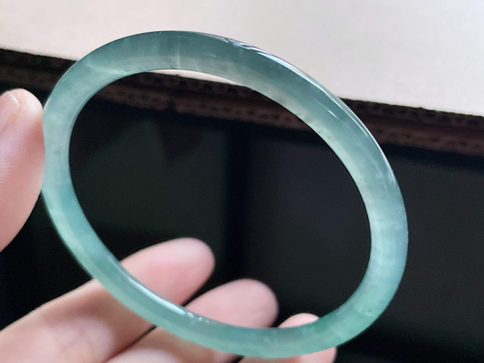 天然翡翠A货冰种乌鸡手镯56-危地马拉翡翠