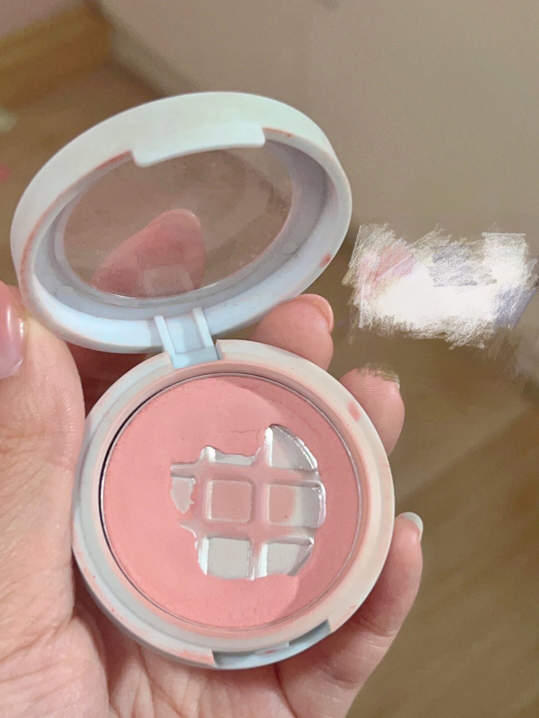 女大学生的第一块铁皮 自然血色感 jill leen单色腮红08哑光裸妆