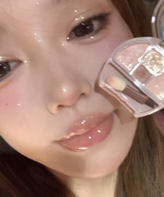 猴门永存 白开水卧蚕盘教程canmake砍妹井田卧蚕四色眼影盘珠光01